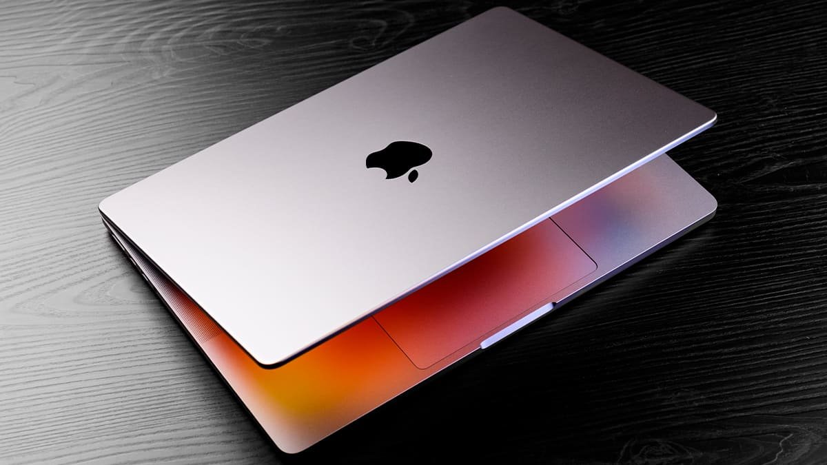 Banner MacBook Air